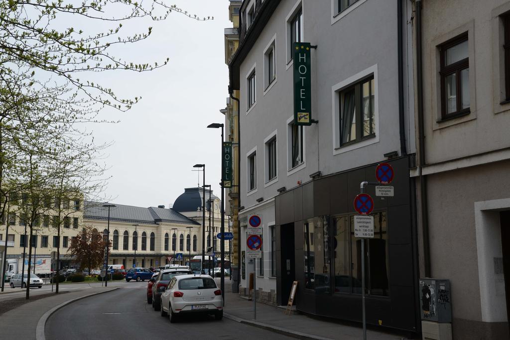 Hotel-Gasthof Graf Sankt Poelten Exterior foto